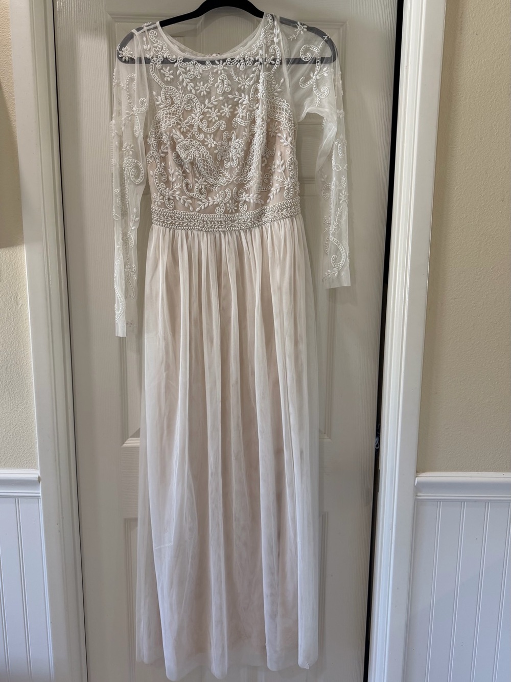 Long Sleeve Lace and tulle anthropology wedding dress BHLDN